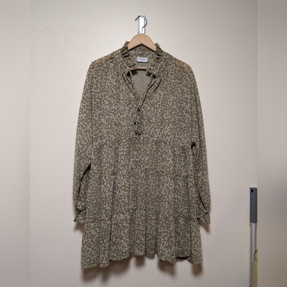 Dress Forum floral long sleeved dress size m